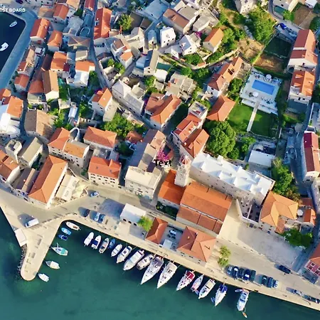 Maestral, ,island Brac * Pucisca