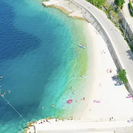 Maestral, ,island Brac 度假居 *