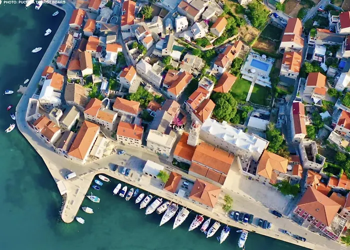 Maestral, ,island Brac * Pucisca